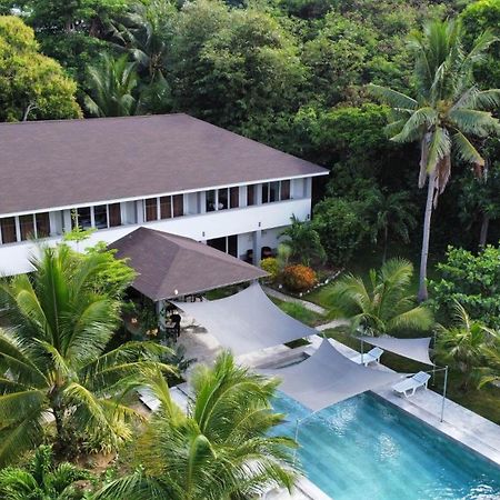 ซันเซ็ต โคฟ บีช แอนด์ ไดฟ์ รีสอร์ต Hotel Romblon ภายนอก รูปภาพ
