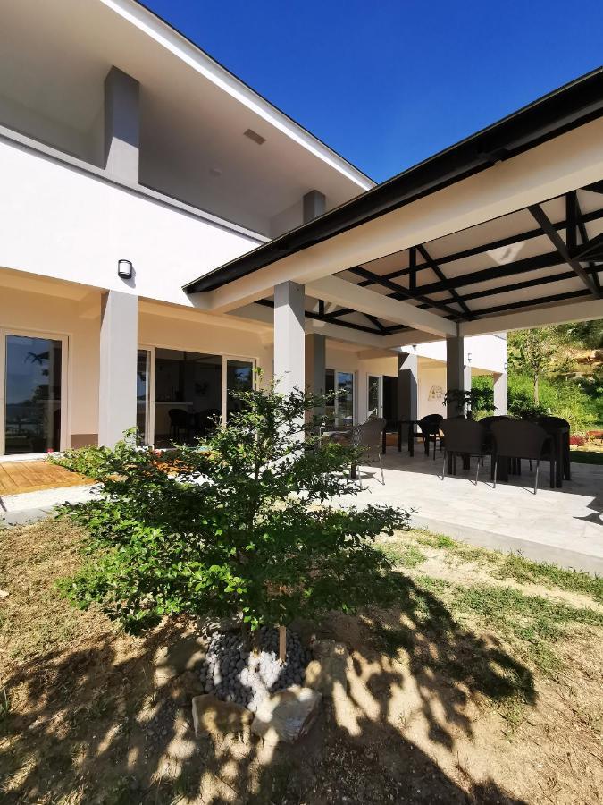 ซันเซ็ต โคฟ บีช แอนด์ ไดฟ์ รีสอร์ต Hotel Romblon ภายนอก รูปภาพ