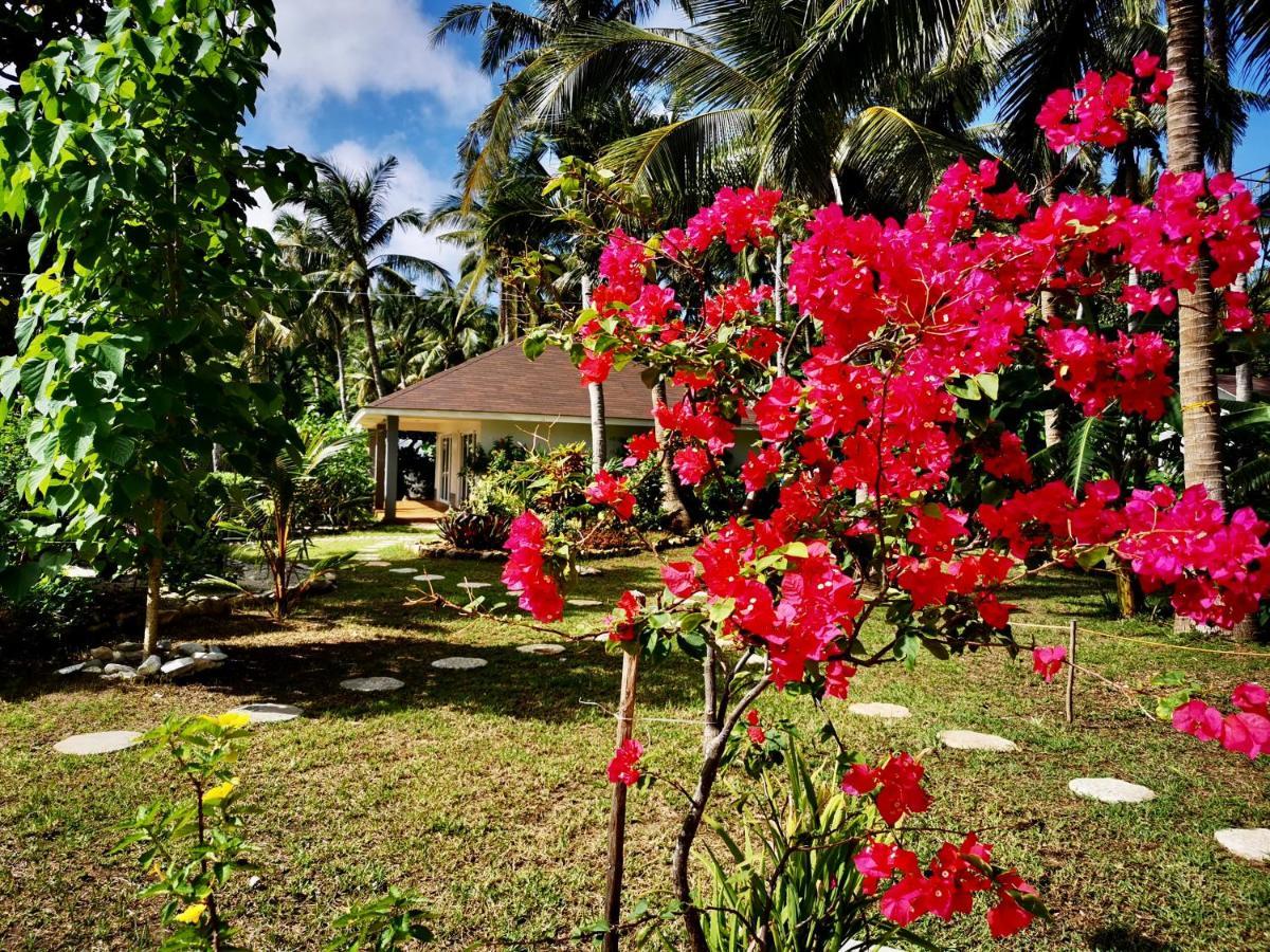 ซันเซ็ต โคฟ บีช แอนด์ ไดฟ์ รีสอร์ต Hotel Romblon ภายนอก รูปภาพ