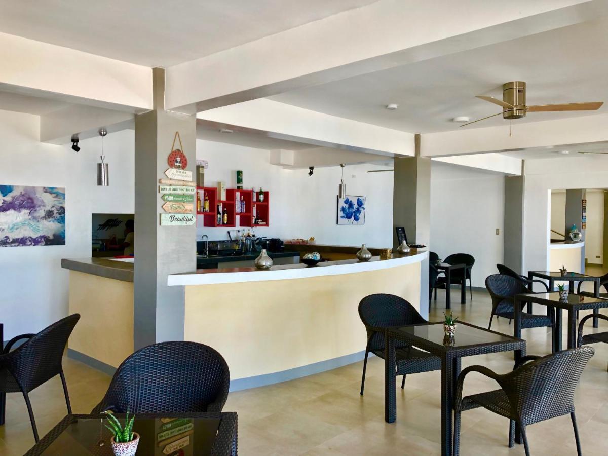 ซันเซ็ต โคฟ บีช แอนด์ ไดฟ์ รีสอร์ต Hotel Romblon ภายนอก รูปภาพ