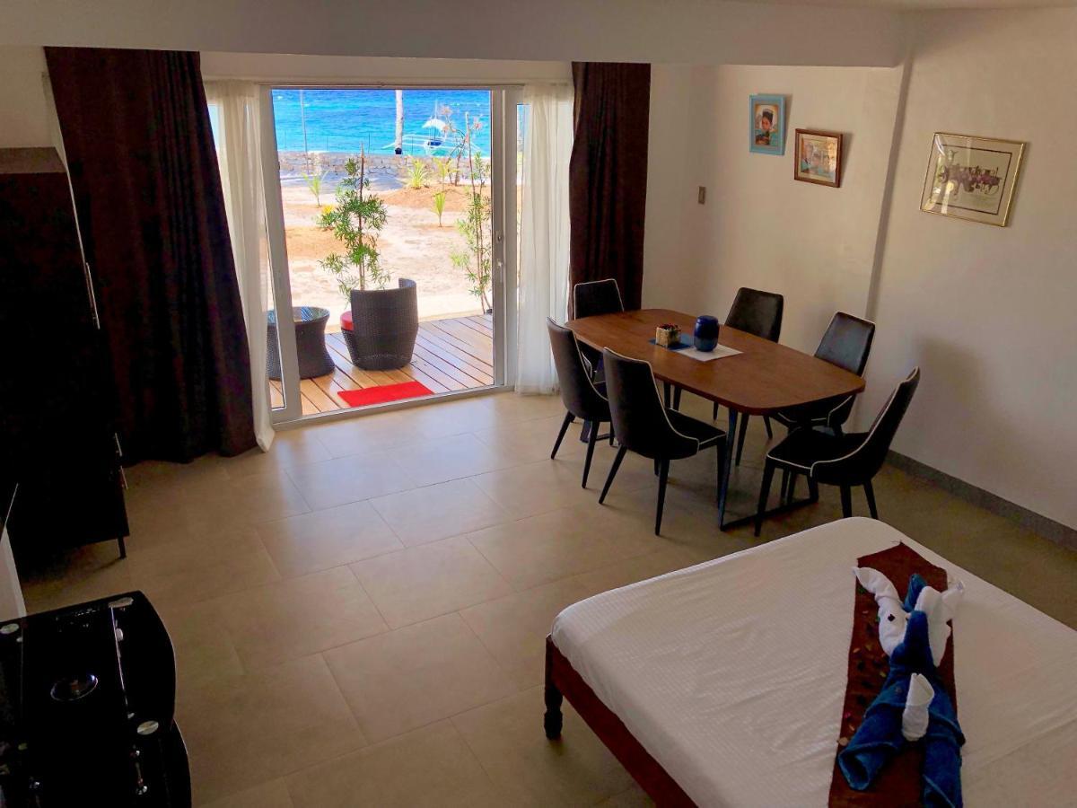ซันเซ็ต โคฟ บีช แอนด์ ไดฟ์ รีสอร์ต Hotel Romblon ภายนอก รูปภาพ